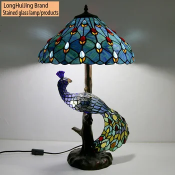 LongHuiJing Прикроватная лампа с двумя лампочками, абажур из павлиньего витражного стекла, настольная лампа, лампы Тиффани с кисточками